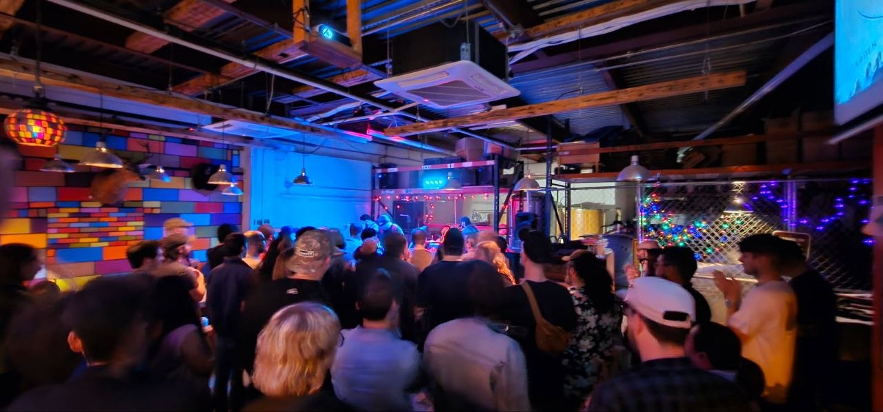 Bridge and Tunnel Brewery show photo 7